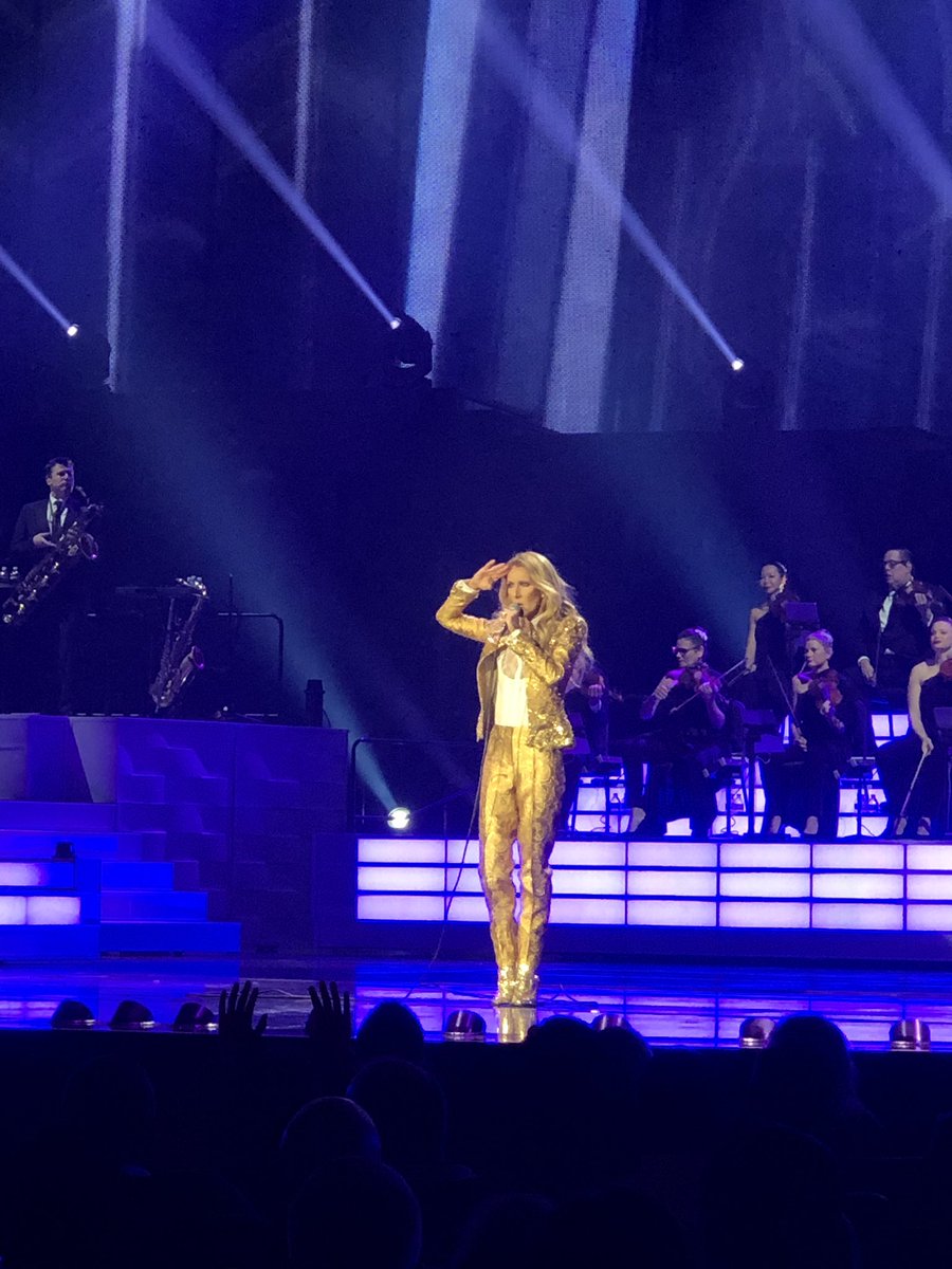 🤩🙏🏻Nothing is more humbling as a singer than seeing #CelineDion in concert! 
Loved celebrating in #Vegas with awesome shows ❤️