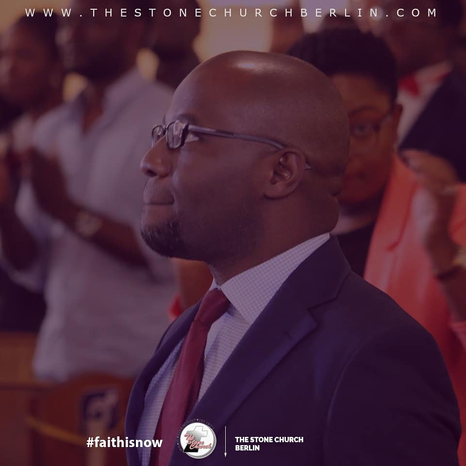 stonechurchbln's tweet photo. Berlin Believers' Conference Day 3
Grand Finale
Worship 

#bbc2018 #faithisnow #thestonechurch #thestonechurchberlin #churchesinberlin #berlin #germany #worship https://t.co/nwKZjSMeRS