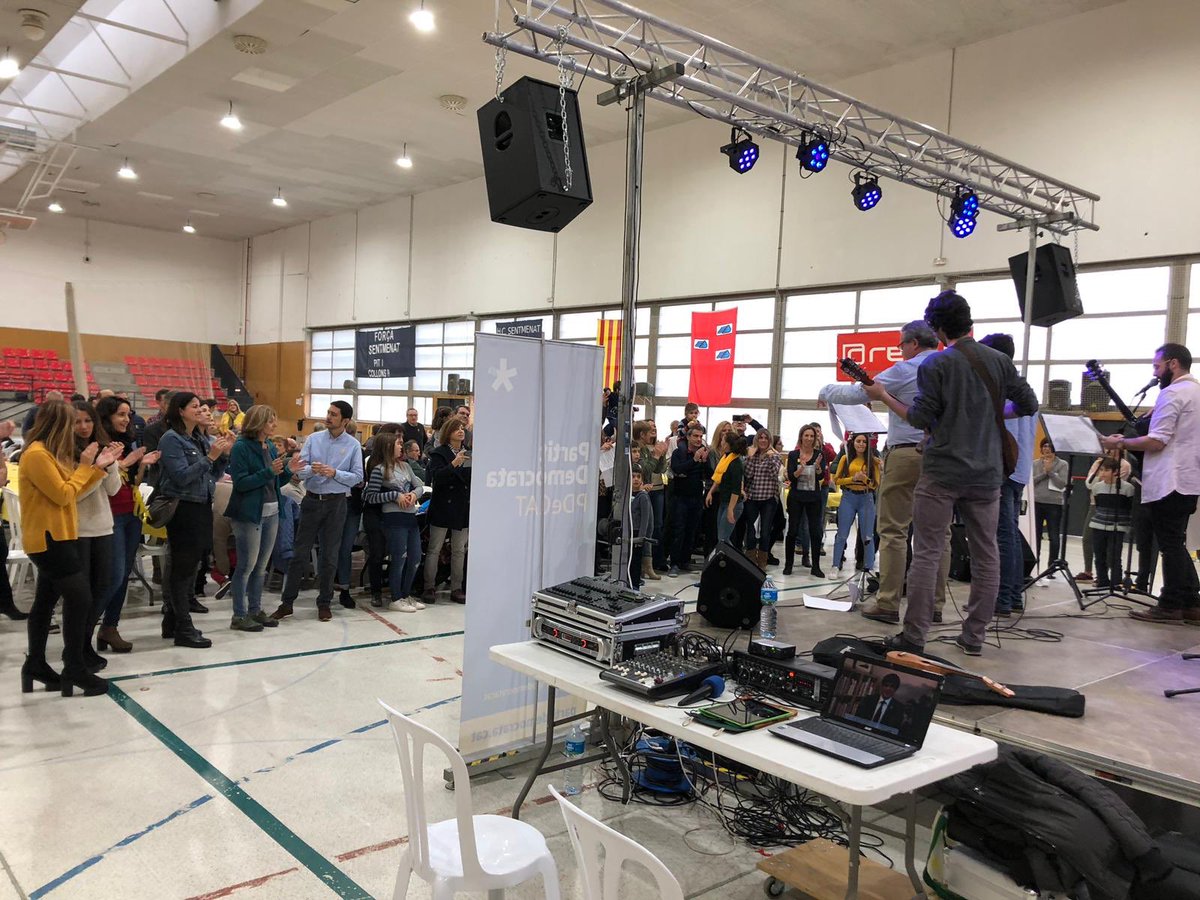 PDCSentmenat's tweet photo. Molt contents d’haver fet la IIa festa del associat/da del @PDCComarquesBCN a #Sentmenat. Gràcies a qui ho heu fet possible i als que heu vingut https://t.co/6XhHGmE798