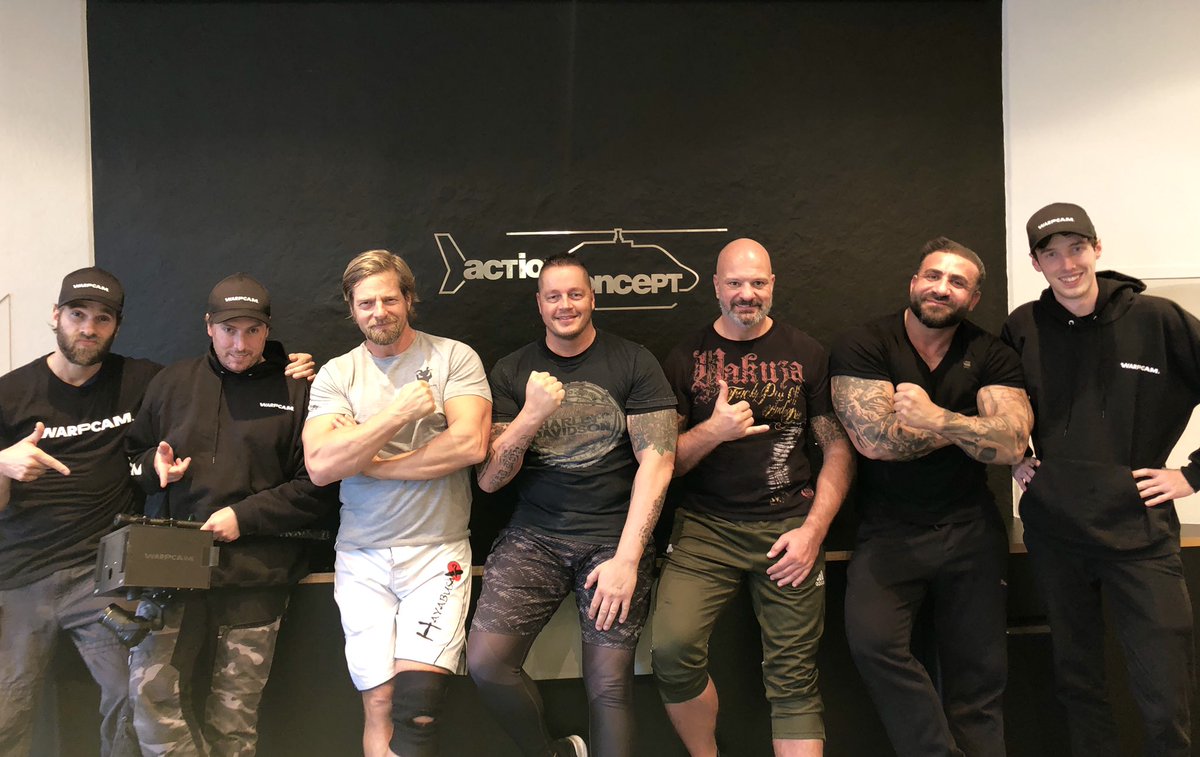 KravMagaStreet's tweet photo. Und weiter gehts, Kinofilm der letzte Bulle.
Kampfchoreographie 👊🏻😉
#kravmaga #henningbaum #fightcoreography #stunt #derletztebulle #actionconcept #warnerbros @henningbaum_offiziell @kravmagastreetdefence @warnerbrosde @ratpackfilm #ratpackfilm #instagood #MathisLandwehr https://t.co/POMLpBCeps