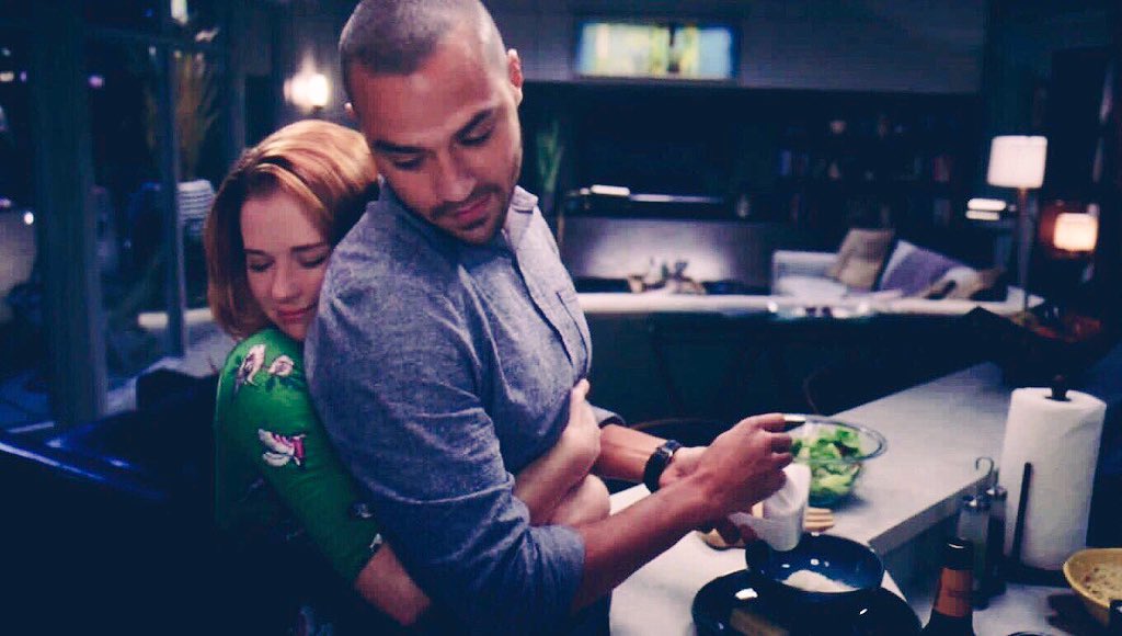 shonisjapril's tweet photo. Get you a ship that can do bo- wait hold on...get you a ship that can do it ALL https://t.co/pyutyQg3HH