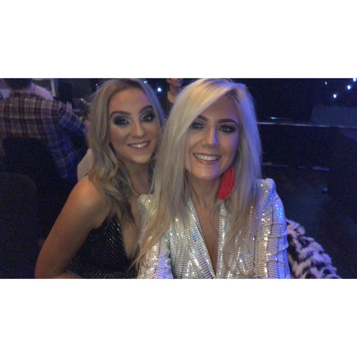 AshleyMcGinn_'s tweet photo. Christmas Night out in @NormandyGlasgow last night! ❤️✨🎄#bestteam #portglasgow #teamPG569 #Next https://t.co/vCSBAjGnPO