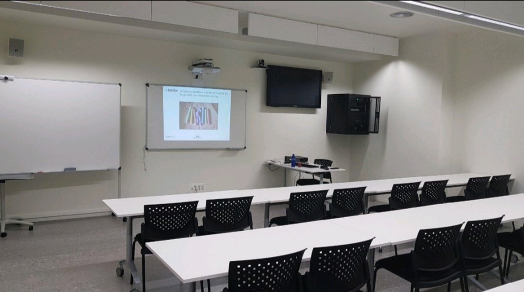 jonturrillas's tweet image. Bihar Donostian egonen naiz berriz Jabetza intelektualarekin bueltaka, EHUko IIP-AZP/ PDI-PAS-arekin. Kurtsoko 2. zatiarekin jarraituko dugu, Informatikako fakultatean: ONLINE EDUKIAK KUDEATZERAKOAN KONTUTAN HARTZEKO GAKO JURIDIKOAK #LPI #SecondPart