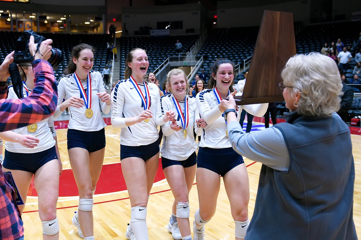 lorenziniphotog's tweet image. Principal Lail has put on some serious miles this past month traveling to watch all the Jags compete and excel. Last night she capped off the month with a State Championship for volleyball! It was only right that it was her who presented the trophy to the seniors.