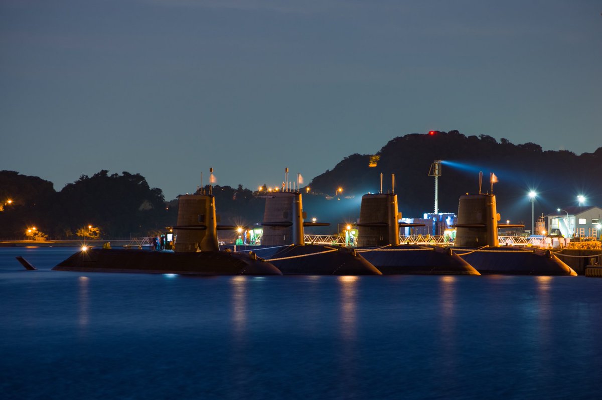 KingNeptune767's tweet image. A scary pack of ninja wolves. #OyashioClass @JMSDF_PAO @Alsace_class

#Submarines #SubSunday