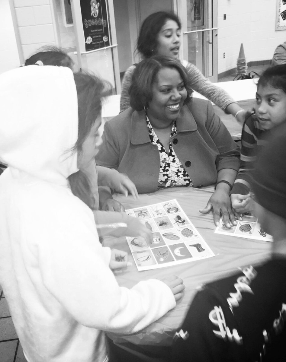 APSFain's tweet photo. We had a special visitor for our International Night. Thank you Dr. Taylor @APSTowns for celebrating International Night with our Fain Team & Family #togetherwegrow @CarstarphenMJ @DrEmilyAMassey @apsupdate @beingmrmoore @APSPartner @APSESOL @EricaTu49525753 https://t.co/gl4hhc3NG6