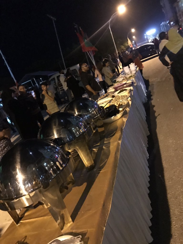 a_nadraa's tweet photo. #kashikeyoFni #SaaguFani #pirinee #saaguBondibaiy #maskurolhi #Ala #RihaakuruDhiya #theiylliFaiy #FalhoBaiy #lonumirus #garudhiya #fihunuMas #valhomas #Fiya https://t.co/rrMfDOdSok