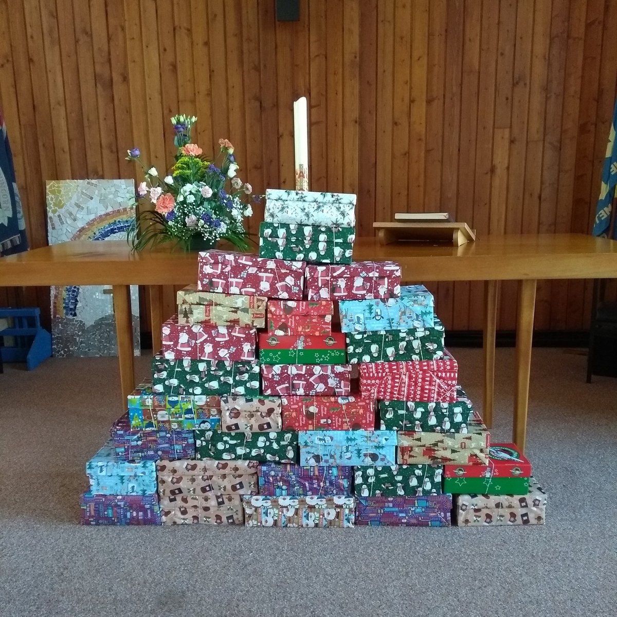 JLMorgan77's tweet photo. A great response with 31 shoeboxes ready for operation Christmas child 🎁 https://t.co/hcM77Tgn9B