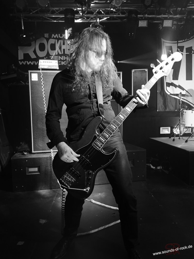 soundsofrockde's tweet photo. An amazing friday evening with @Yiekofficial 

https://t.co/andp167xiL https://t.co/zDdz02tKAL