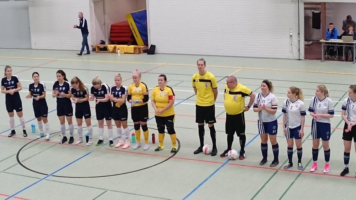 Mairea 1-11 (0-10) voitto Kälviän Tarmon vieraana tuloksena Futsal Cupin ensimmäisellä kierroksella. Seuraavaksi vastaan asettuu FC OPA Oulusta. Raporttiin tuosta: ftk20.com/18-11-2018-fut… #futsalfi #futsalcupfi