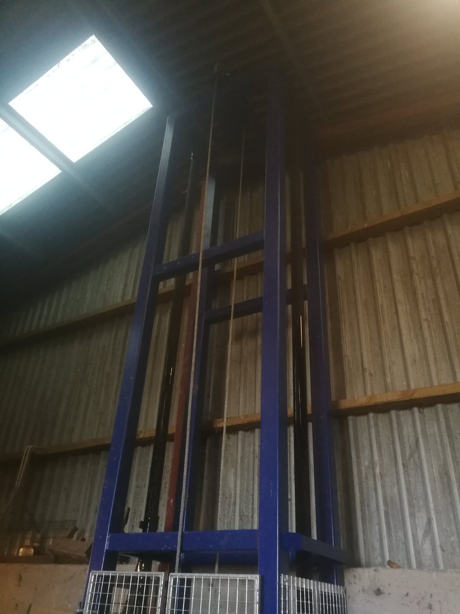 TintoTOW's tweet photo. Good to get the new rig in today, training tomorrow night 7.30 everyone welcome 
#tugofwar #teamsports #powersport #newtrainingequipment https://t.co/4EkAdTtT50