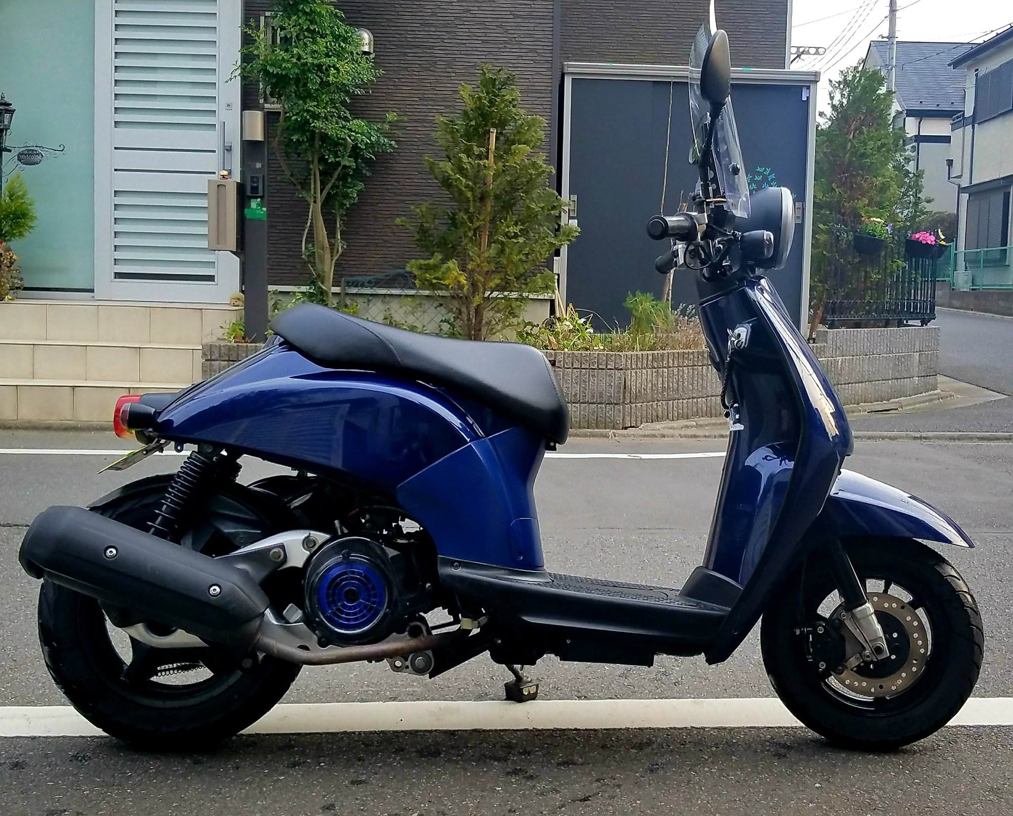 スペイシー100エンジン today