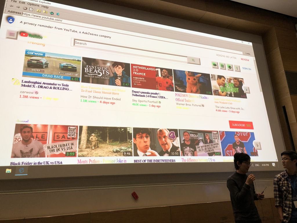 MLHacks's tweet image. The challenge was to create a 90's website, but Microwave internet exploder decided to create a whole 90's browser! @UCLTechSoc #porticode3