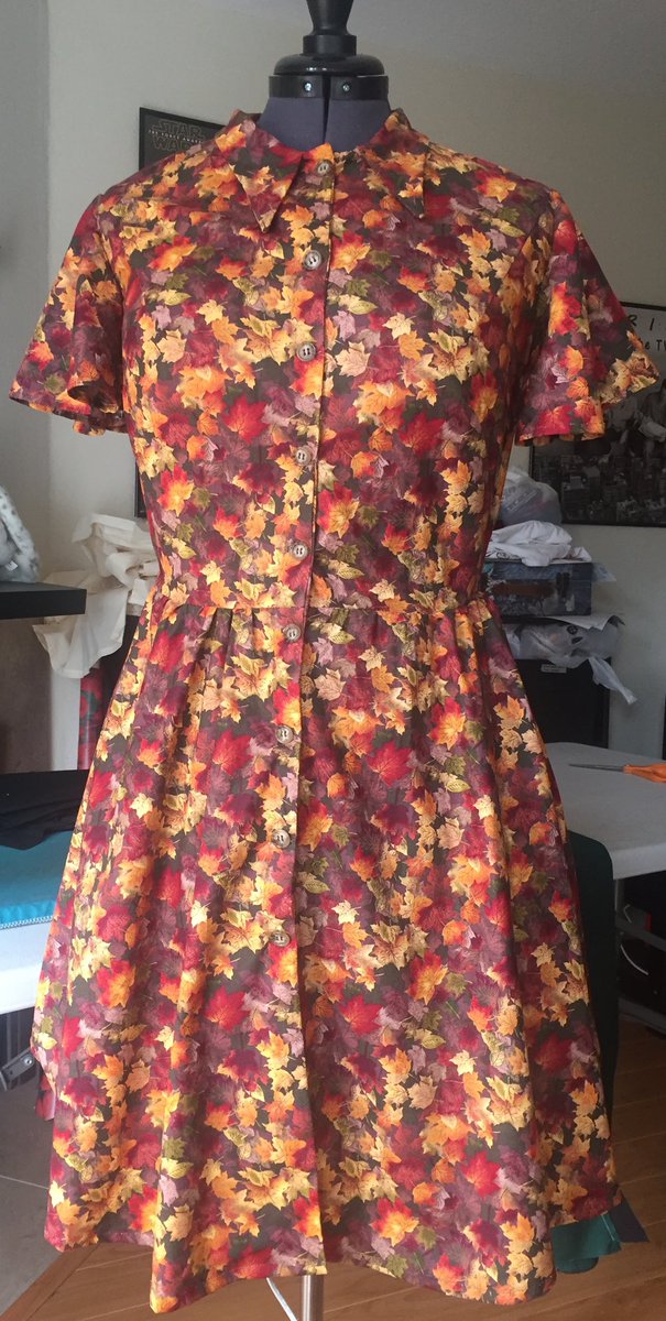 kateyrose88's tweet image. Just made my first sale in my new personal Etsy shop! And it was to someone in England! 
Still can’t believe people want to pay money for the things I make. 
#Etsy #FashionDesign #FIDMGrad