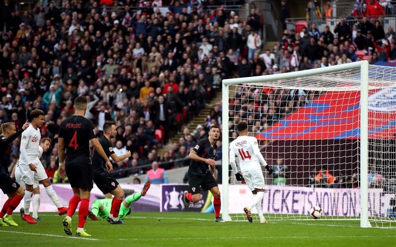 JesseLingard's tweet photo. Tap In For Once 😅👀😂 Team Spirit 💯 #NeverGiveUp #JLingz https://t.co/VyTNpOhEtQ