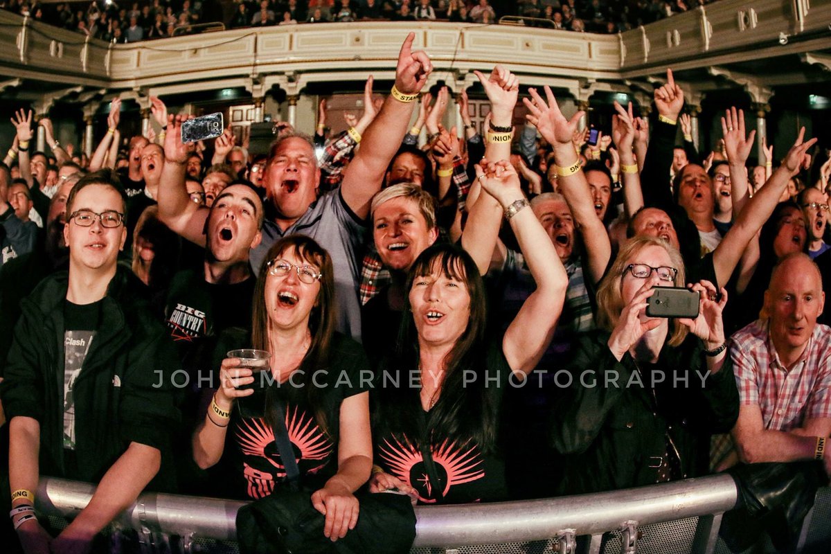 1 year ago <a href="/the_skids/">The Skids</a> &amp; <a href="/BigCountryUK/">Big Country</a> gigging together became a thing. 
Started in #Paisley in our magnificent town hall. It’s a brilliant live music venue 
Terrific memories 👍<a href="/Glasgowbud1965/">.</a>
