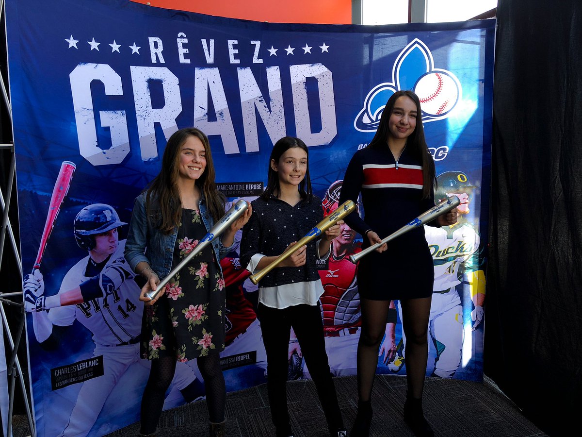 baseballquebec's tweet photo. Baseball féminin A #AssisesBQ
Gagnante: Mégane Poirier (Estrie)
Finalistes: Florence Bryar (Laurentides) & Éléonore Deblois (Québec) https://t.co/e3uWwfQG7l