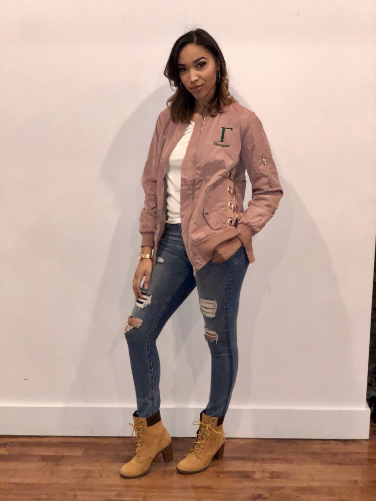 Emmy 🤞🏼💕 tweet media