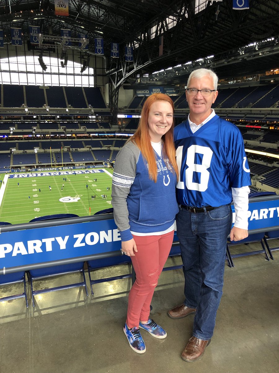 TheDougSam's tweet photo. In the house with the kids!  #Reggie #TENvsIND #gocolts https://t.co/6toYyNgvKH