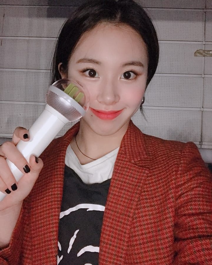 TWICEREPORT's tweet photo. 📷 | 181118 Atualização do #TWICETAGRAM

🇧🇷 | "Obrigado por me permitir ouvir ótimas músicas, ótimas histórias e ótimos pensamentos #IU_sunbaenim_É_Ótima #TeuEna"

© alicenoob9

#TWICE #트와이스 #CHAEYOUNG #채영 https://t.co/igMzQ3PKM8