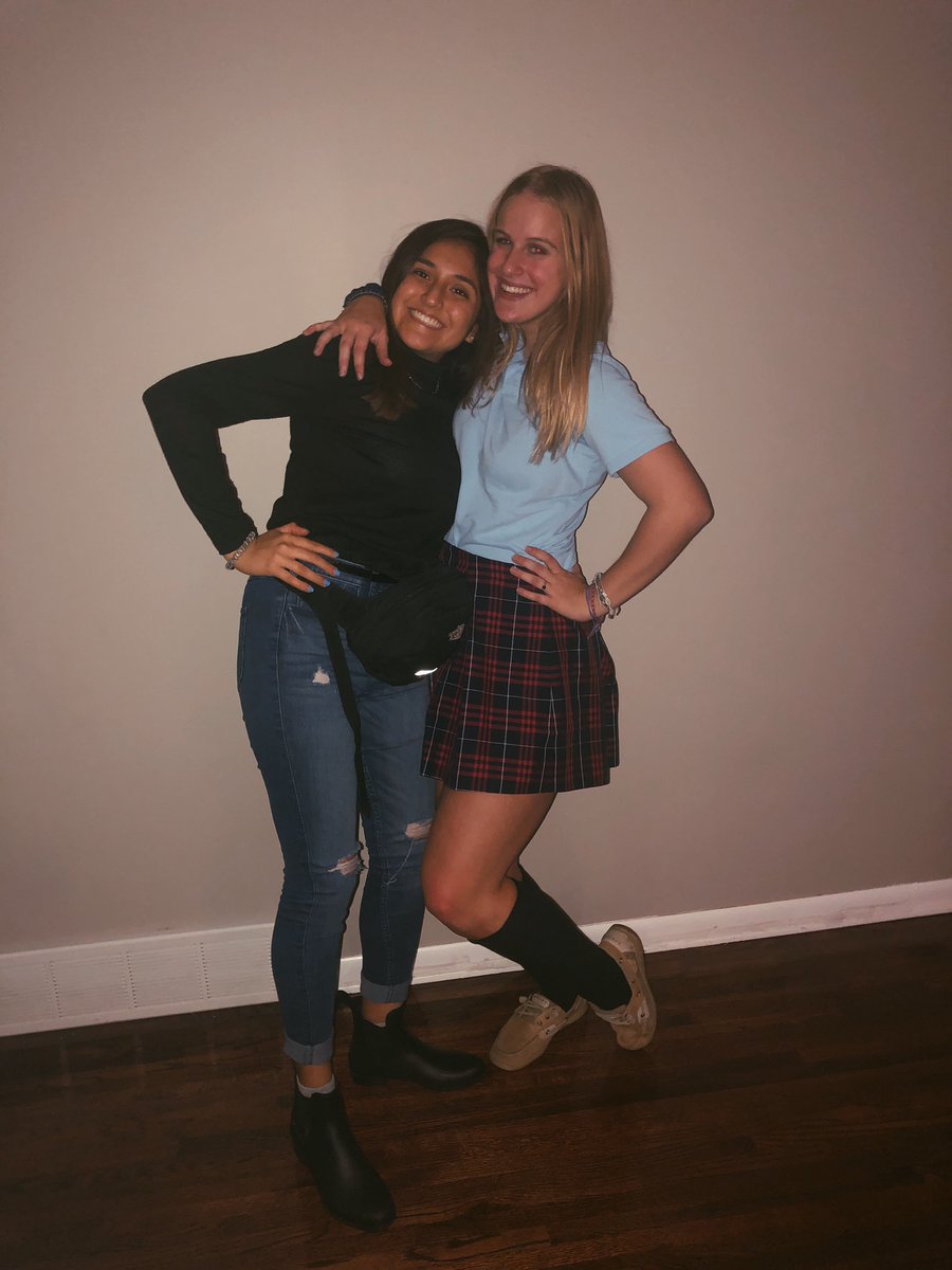 Samanthaguilar7's tweet photo. Godverdomme it’s your 17th!! Happy birthday Luna thanks for being my xc buddy 😤💪🏽 love you can’t wait to celebrate!! 🤩💛 https://t.co/fLmCWeeM50