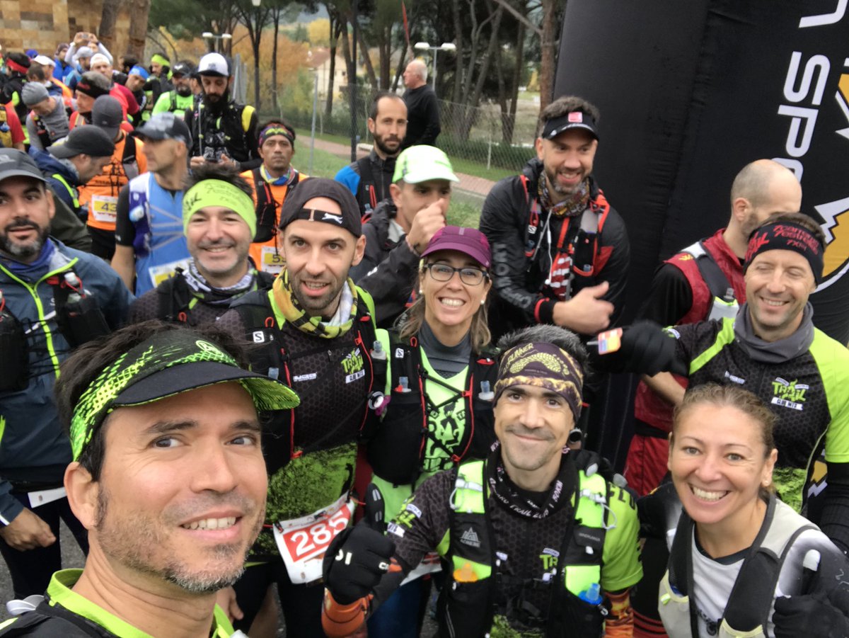 ClubMt3's tweet photo. Menuda grupeta nos hemos juntado!!! Otra mañana de Trail Running!!! https://t.co/RFKSDld3jr