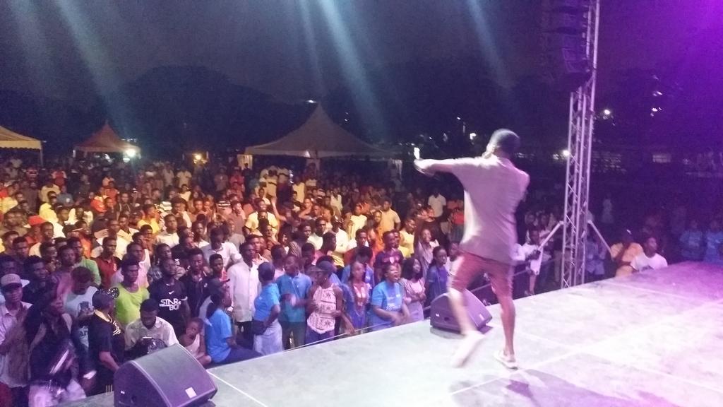 victusekissi's tweet photo. It was time to remember last night during #TimetoTalkGh we really enjoyed ourselves and we thank university Of Ghana for this opportunity to give this awareness to the youth and students. #Familyplanning @MarieStopes_Gh @YAMghana @cmghana @PPAGGhana #safechoices @women https://t.co/sAkbK2dGcH
