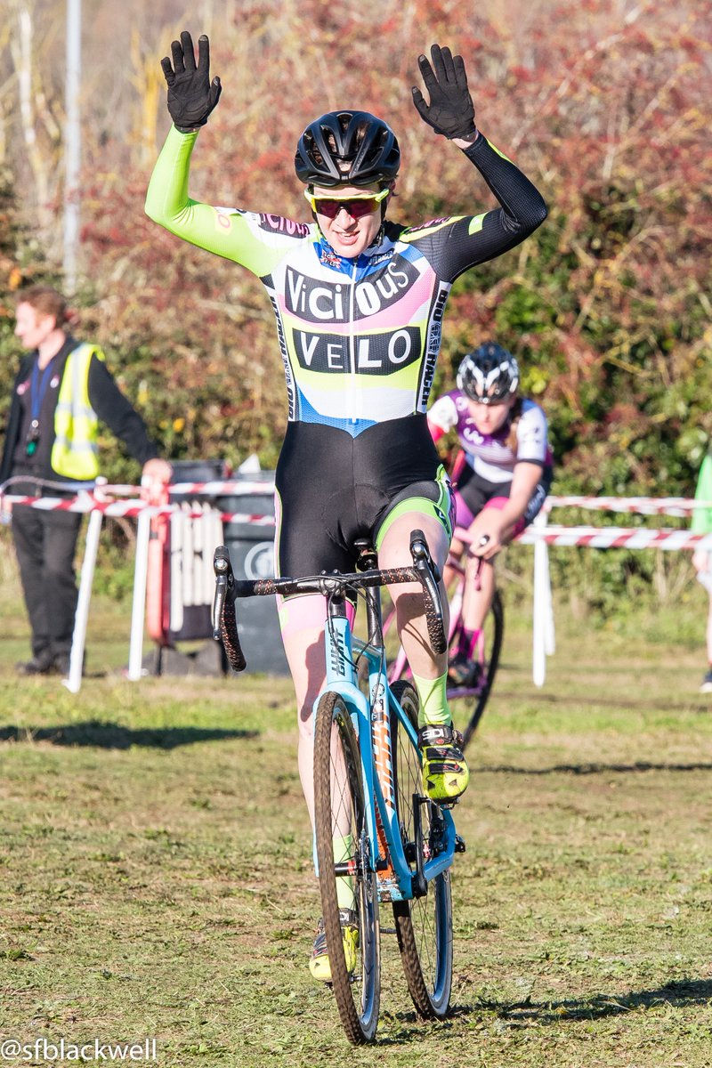 Simon F Blackwell tweet media