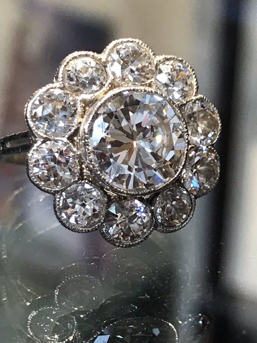 LindasOfKinsale's tweet photo. Art Deco E colour diamond flower cluster. 1.97 carat centre. 1920s work of art. #ringoftheweek @SOBEBROWN @KinsaleOnline @Lillylatelee @KokoKinsale https://t.co/uXMUGf0ypg