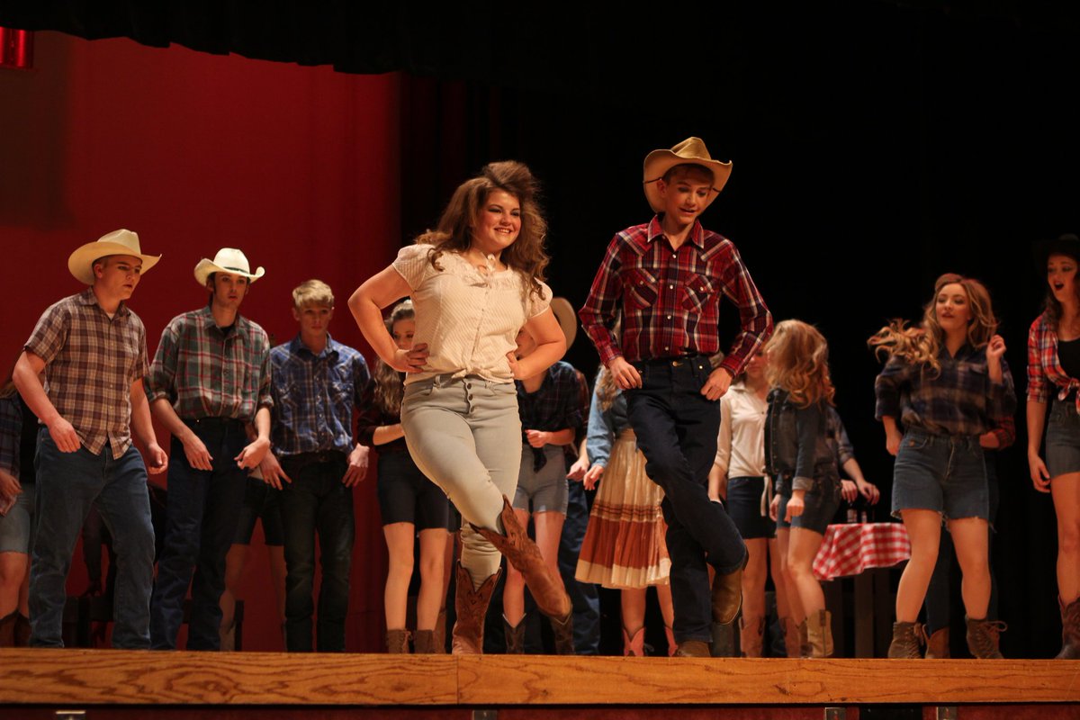 sshs_yrbk's tweet photo. What an awesome week of performances from our fellow classmates during Footloose!! This is only the first cast. More photos to come!!! #questforperception #sswildside https://t.co/47H0TLIQ4U