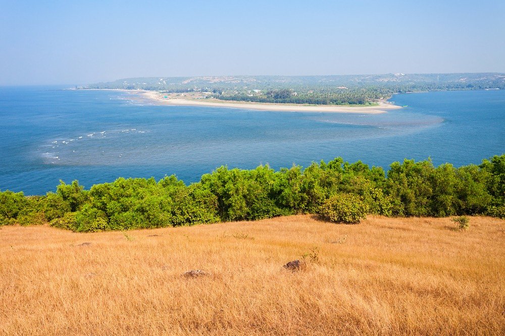 radissongoa's tweet photo. A popular destination for tourists and especially a favorite evening haunt for people to chill out is the Chapora Fort. Visit this historical structure while you stay at #RadissonCandolim.
For reservations:
Call: +91 832 671 9999
Email: reservations@rdgoa.com
#ExperienceGoa https://t.co/Oyg1mdtbnB