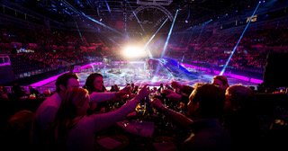 #EquineHour tweet media