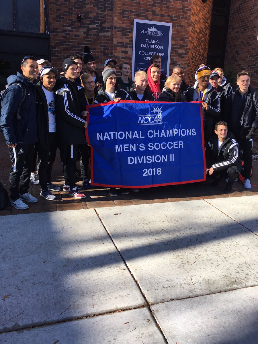 ncurams's tweet photo. 🔥🔥🔥CHAMPS💯😎 https://t.co/lgmqexFx6r