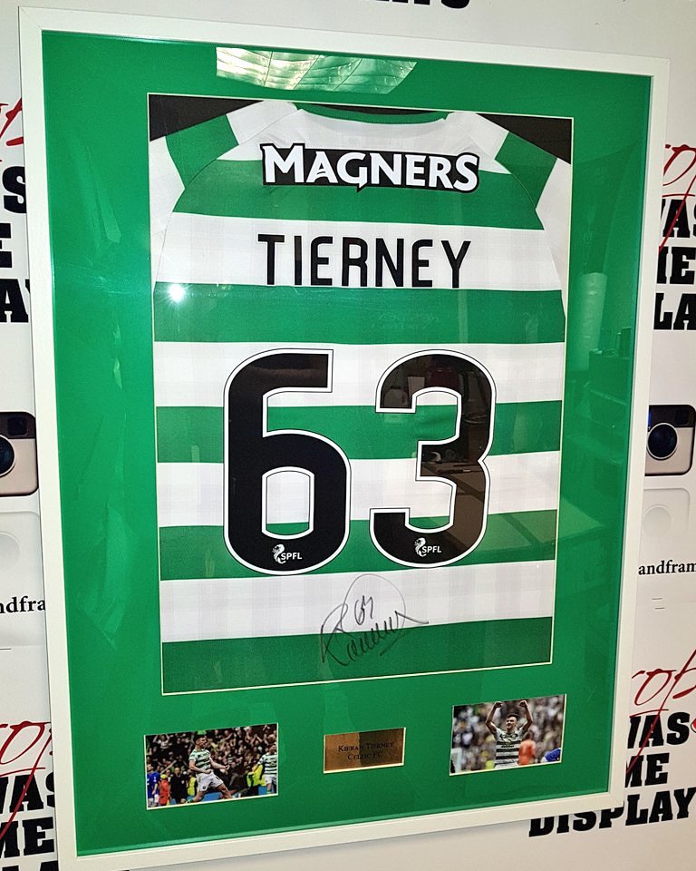 ProperDisplay's tweet photo. **RETWEET IF YOU WANT SANTA TO BRING YOU ONE OF THESE SHIRTS** 
#CelticFC #SignedShirt #PremiumFraming #ThePlayersChoice https://t.co/FmjFKJSbUv
