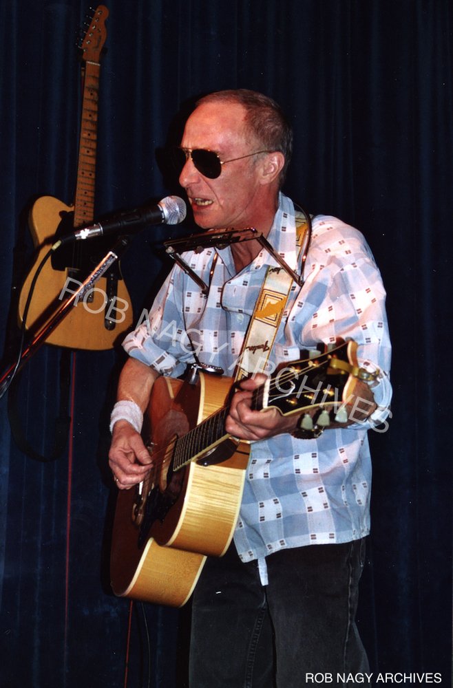 Happy birthday to Graham Parker. Rob Nagy Archives    