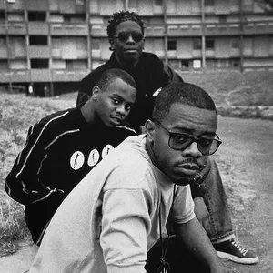 EarthdwellaB's tweet photo. 1990 HipHop gets Rookies Ruthless Rap Assassins Outta Hulme, Manchester, England led by DJ La Freak meeting the hinds brothers to form the group with Greg Wilson as producer to release their debut album "The Killer Album" 
#HipHop
#HipHopHistory
#RuthlessRapAssassins
#EMIRecords https://t.co/21Z5ajqjPE