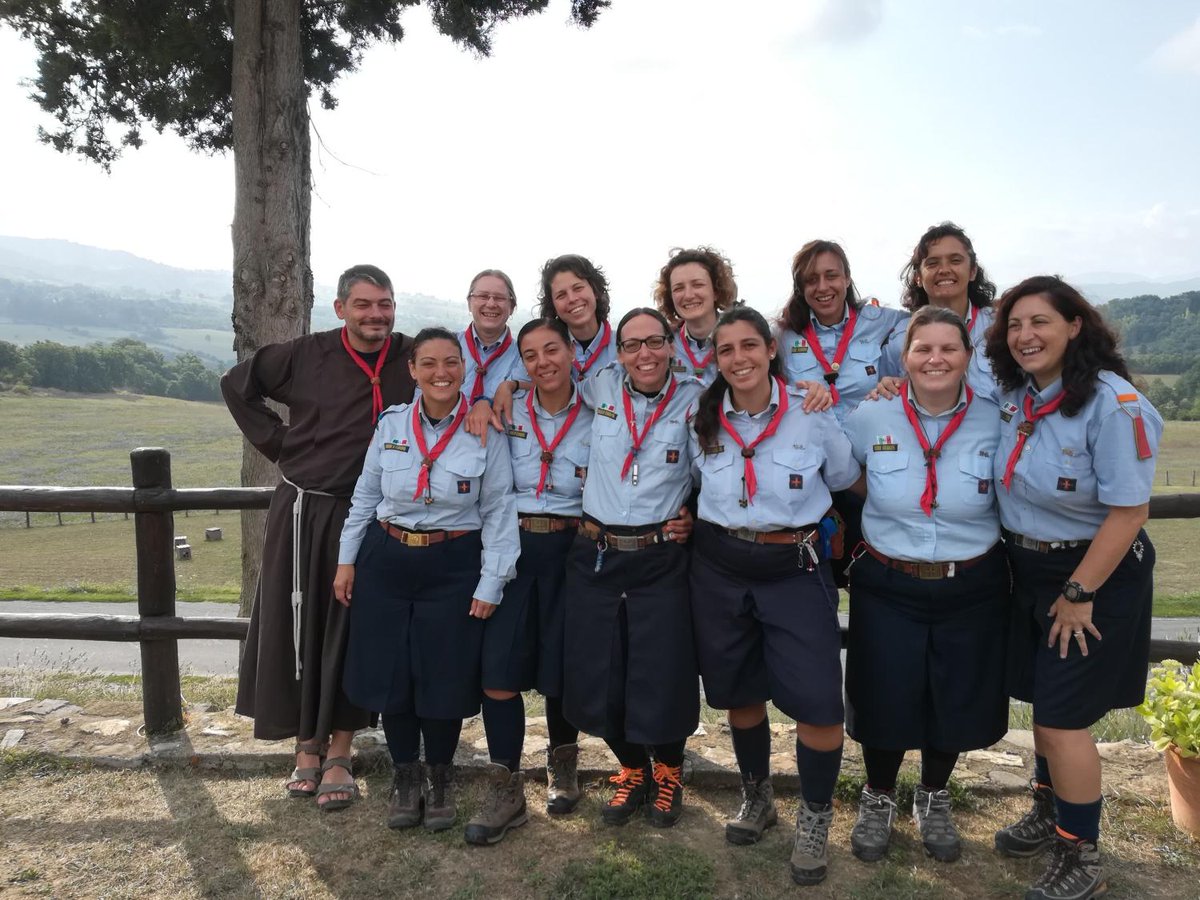 ScoutFSE_Italia's tweet photo. "Come preparare le #giovani #donne, nello #scautismo, affinché siano donne di carattere e non solo donne dai mille impegni?"

https://t.co/syLsiHRLfi

#servizio #Chiesa #volontariato #amicizia #avventura #gioia https://t.co/BBWfKP2RqN