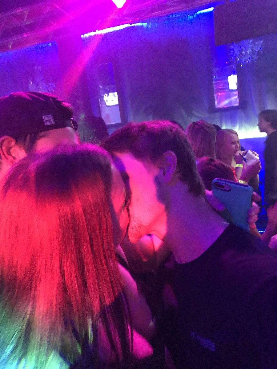 HuntaAlbers's tweet photo. my friend fell in love last night at the club we need to find this girl https://t.co/qbzEfXSy1X