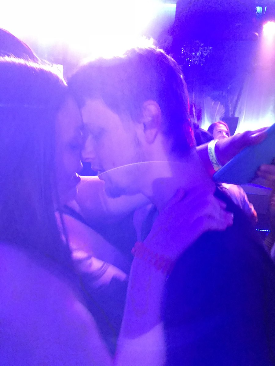 HuntaAlbers's tweet photo. my friend fell in love last night at the club we need to find this girl https://t.co/qbzEfXSy1X