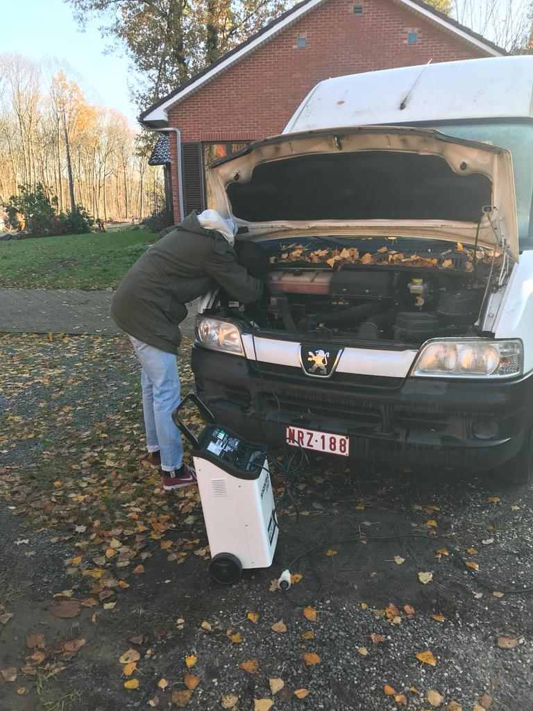 BelmansKasper's tweet photo. Gelukkig komt mijn motor voor mijn wekelijkse tweet zondag toch altijd op gang #borntoTweet #comesnaturaltome #mastermpc https://t.co/2hadJD9ZbL