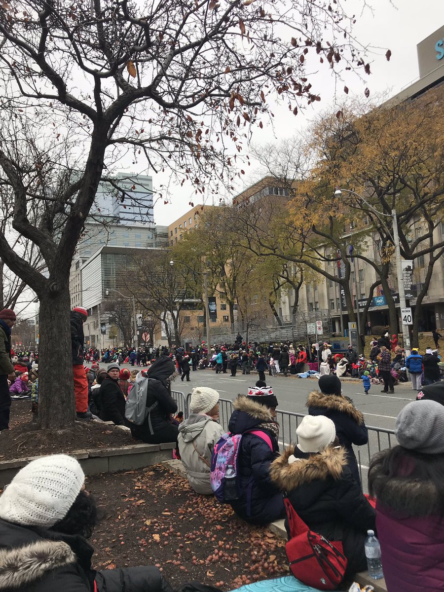caagovcomrel's tweet photo. Santa is in town. This time travelling on our road infrastructure. Reminder lots of road closures, packed transit systems. Exercise lots of patience in getting around. Safe travels! #caasco. #caasco_news. https://t.co/eXntxYWutE
