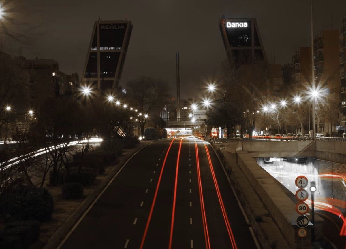 Fotografía 📸 24 📸 (sostenidosol - Instagram)

#CONCURSODEMADRID4 <a href="/DEMADRID_/">📸 DEMADRID 📸</a> 

#concurso #concursos #concursofotografia #concursofotografico #madrid #demadridalcielo #fotografia #votacion #like