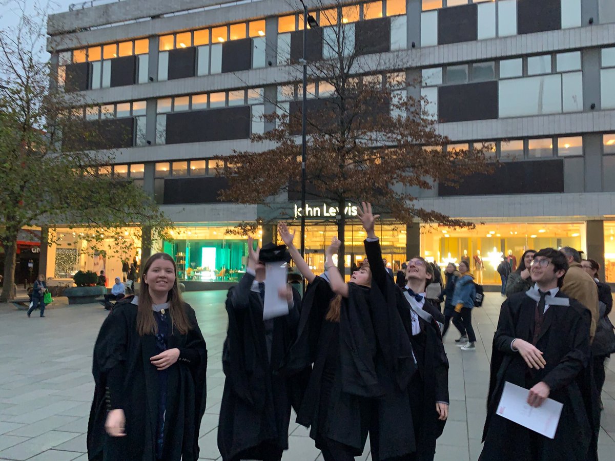 hethillustrates's tweet photo. University summed up in two pictures ft. the hat belting @alistockting in the face 😂 https://t.co/8GdQTbqKEj