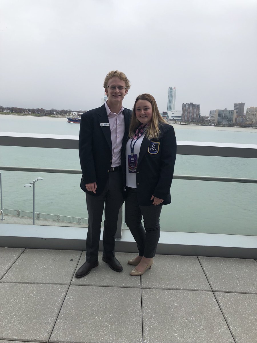 lansing_deca's tweet photo. Kaitlyn Hoyt, Kansas DECA Vice President from Lansing having a great time at CRLC! https://t.co/dtlaGBlmBh