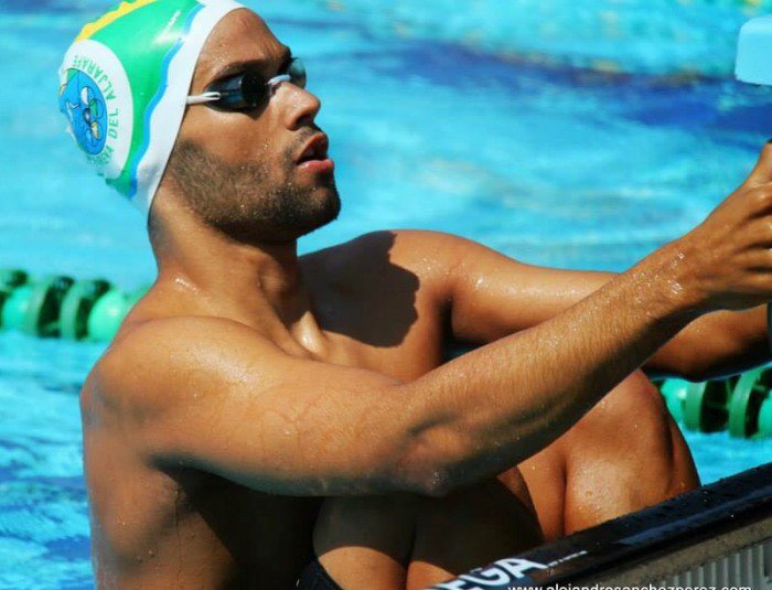 #Natación El Nacional de Barcelona acaba con 8 medallas (3 oros, una plata y 4 bronces) y dos récords andaluces absolutos entre Paloma de Bordóns (Bahía de Cádiz), Francisco Javier Chacón (Alcalá), Álvaro López (Mairena), Manuel Martos (H2o El Ejido) y Laura Díaz (Alcalá).