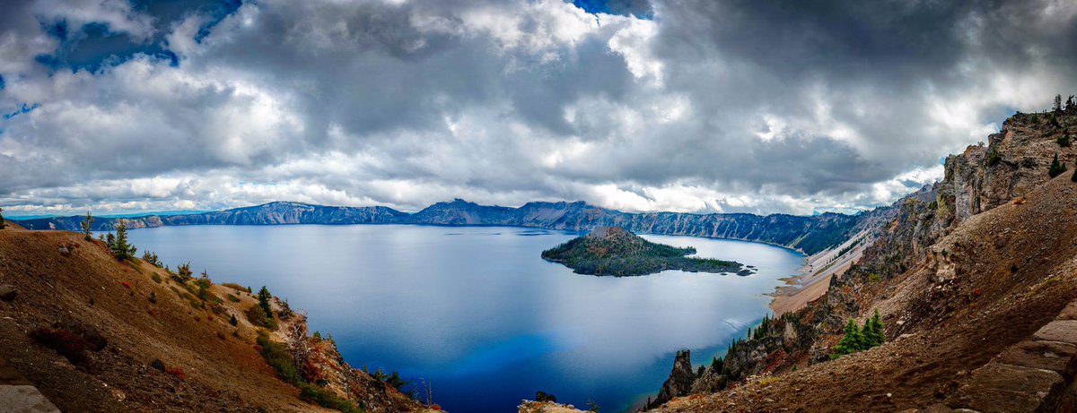 Panoramic shot of Crater Lake in Oregon, stitched from 9 photos in portrait mode.  Original is 120 mp #nikonphotography #NikonD850 with #Nikkor 14-24. This was a last minute detour heading up to Portland.