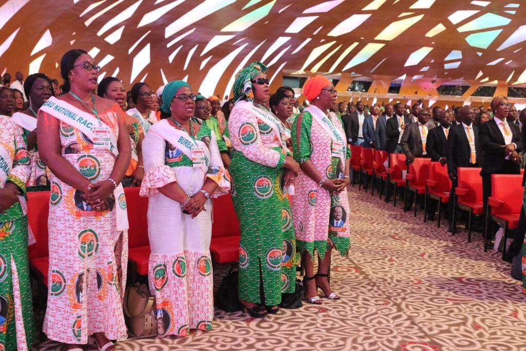 shevalGagnan's tweet image. Le pari gagné du #RACI. 

@SOROKGUILLAUME, le peuple a besoin de vous. Allez vous l'abandonner ? Vous connaissant, j'en suis pas sûr. Il suffit de dire 1 mot.  Cc @AlainAkouala @rfemassala @FranklinNYAMSI