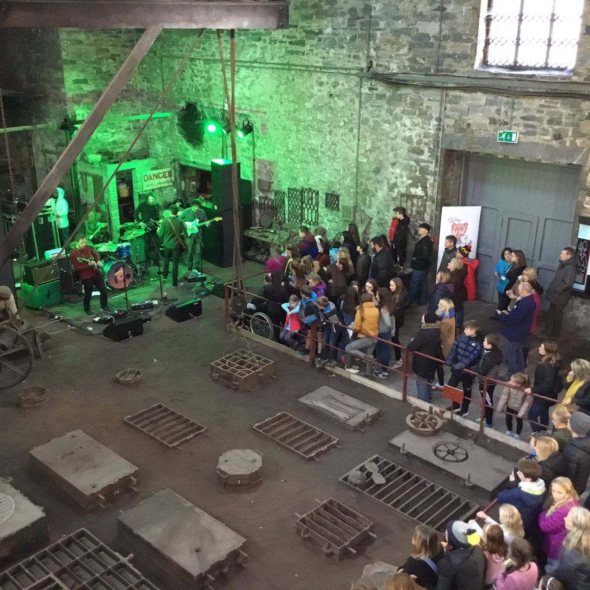 alisonbowyer's tweet photo. #museum30 @kidsinmuseums has been working with @LoudinLibraries to put the sound of great bands into museums in Wales #gigsinmuseums This is from the most recent gig @AmgueddfaLechi with @Candelasband https://t.co/z9Ogf6ytWi
