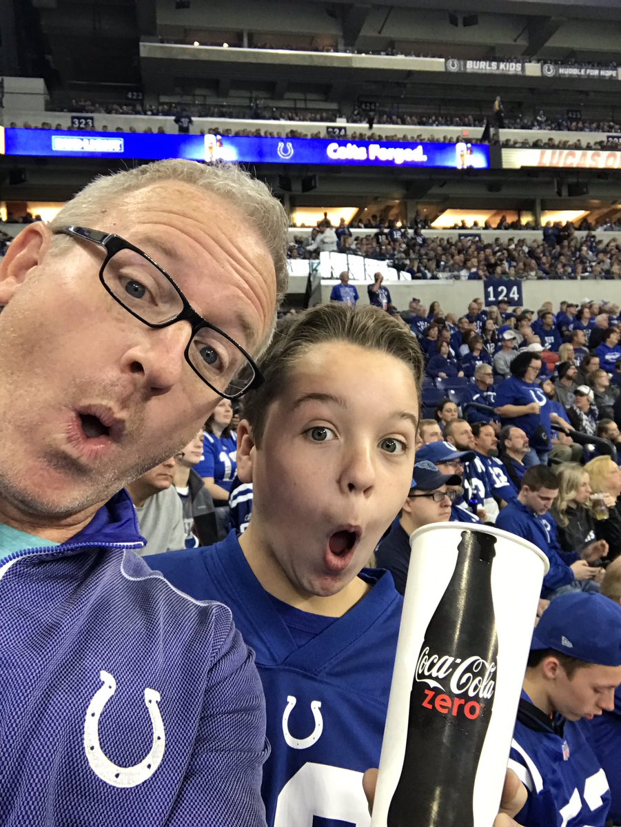 erikcooper's tweet photo. Go #Colts! #CokeShare https://t.co/miLO6wCAmD