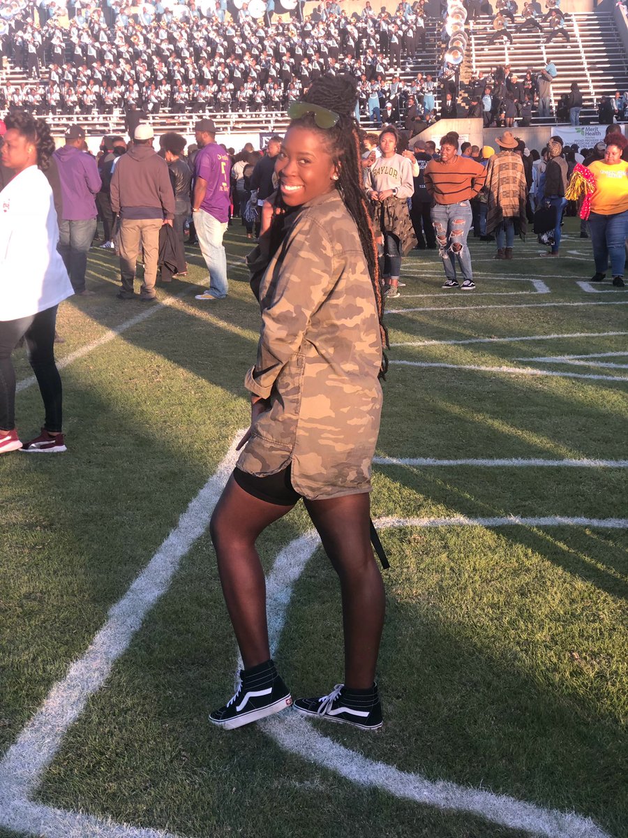 GxbbieTheBaddie's tweet photo. #JSPoo really thought they was gon beat us @ home..... 24-3
Next Stop: SWACCCCCππ
#5Timesacharm
#5PEAT
#CouldntEvenMakeATouchdown https://t.co/MhuuwWrDFQ